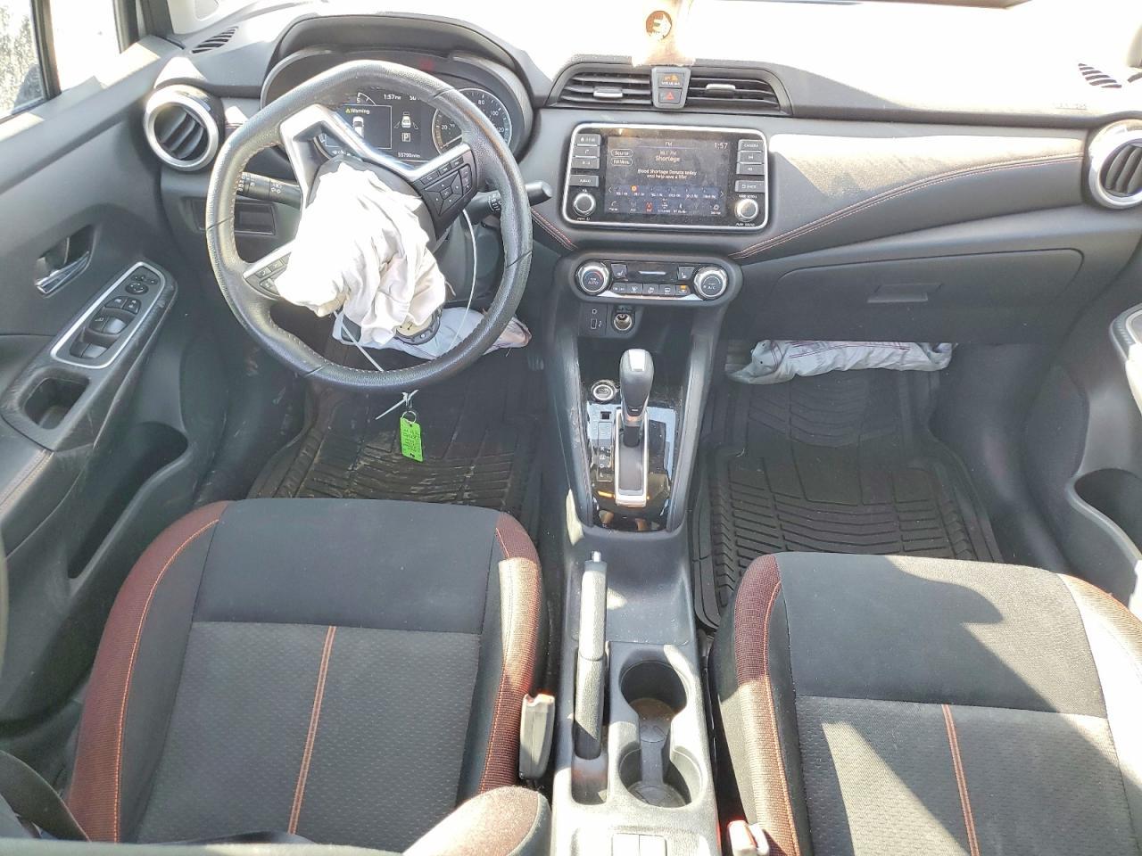 2020 Nissan Versa sr
