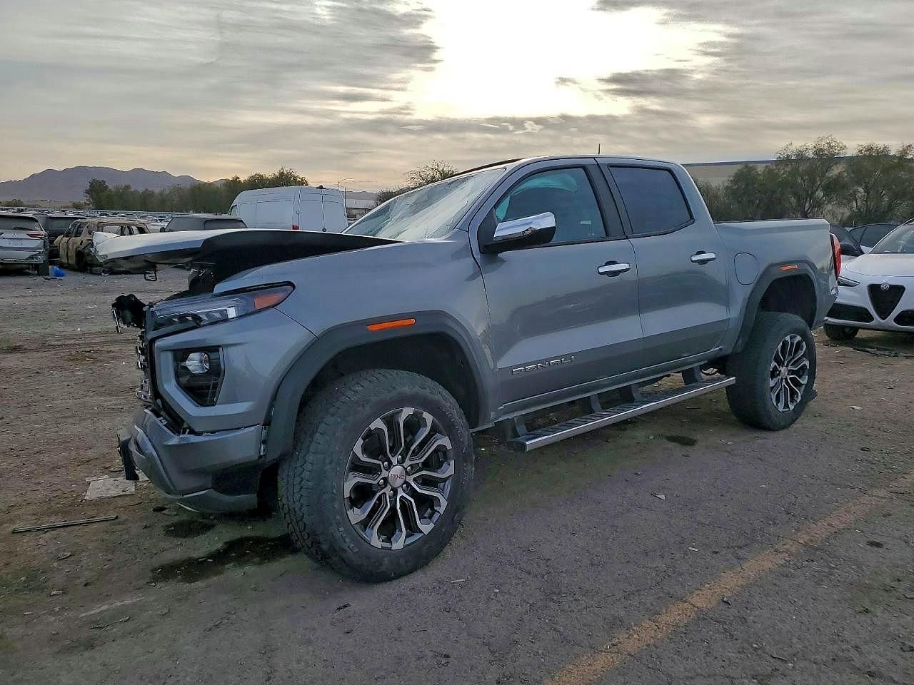 2024 GMC Canyon Denali