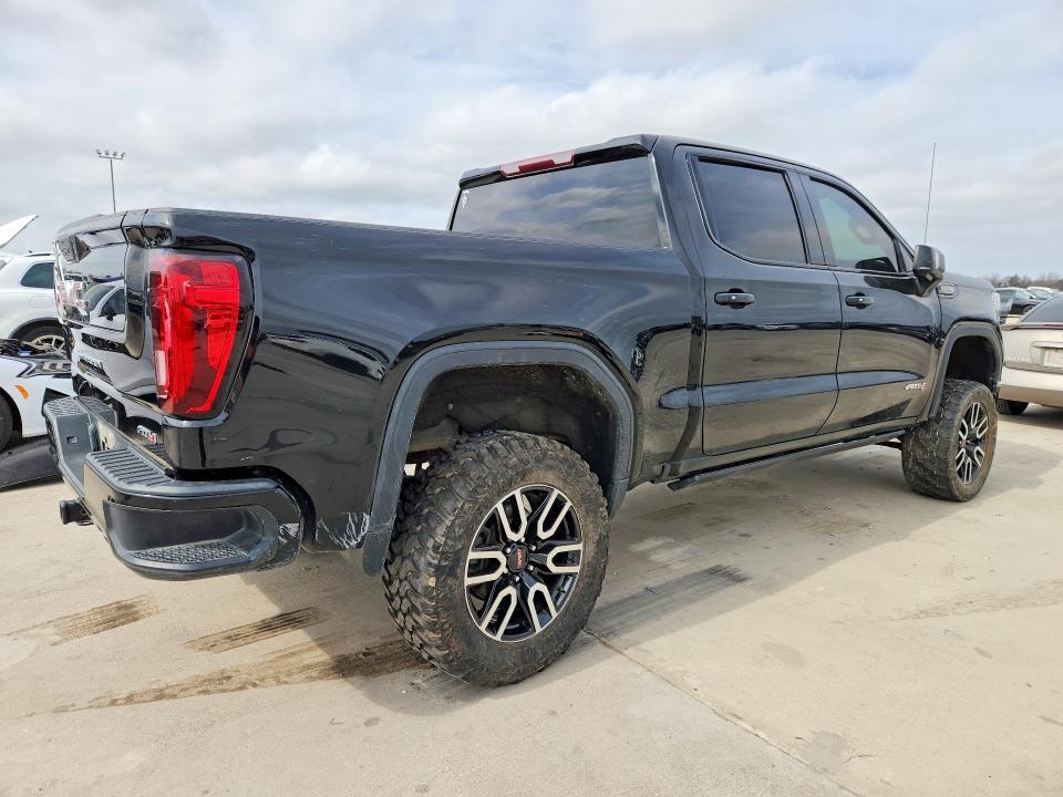 2021 GMC Sierra K1500 AT4