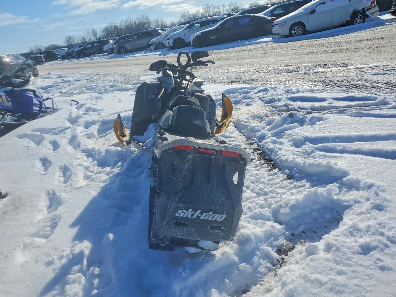 2023 Skidoo Summit X85