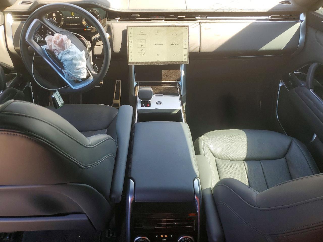 2025 Land Rover Range Rover se