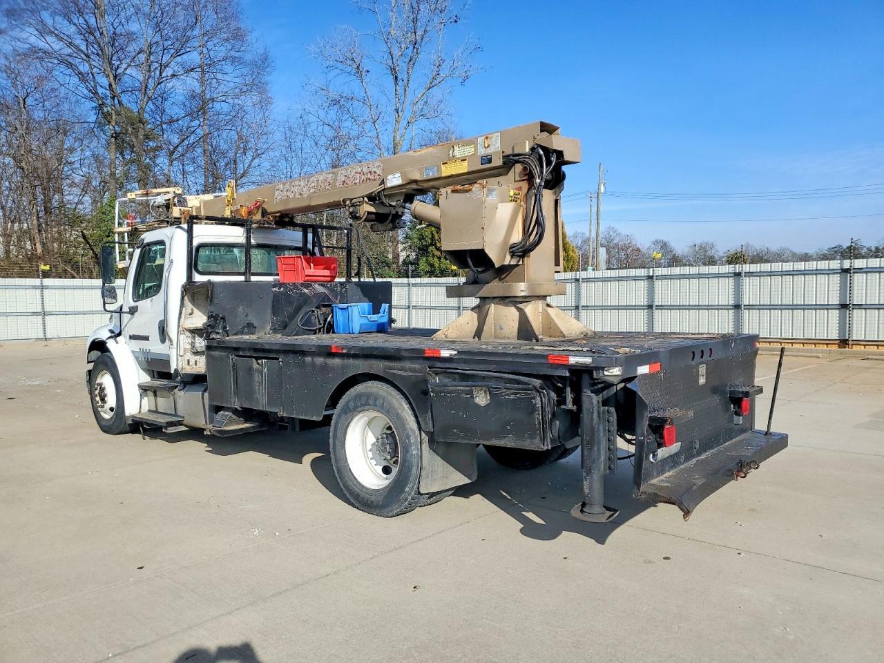 2015 Freigliner 2015 Freightliner Business Class M2 Cable Placer B