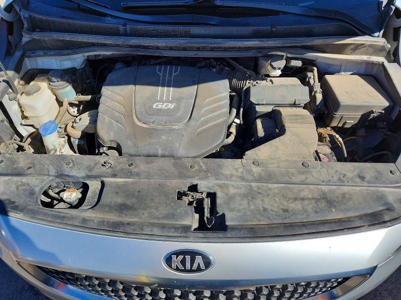2017 KIA Sedona lx
