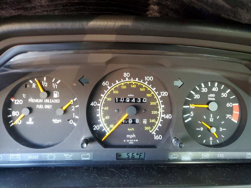 1992 Mercedes-Benz 400 e