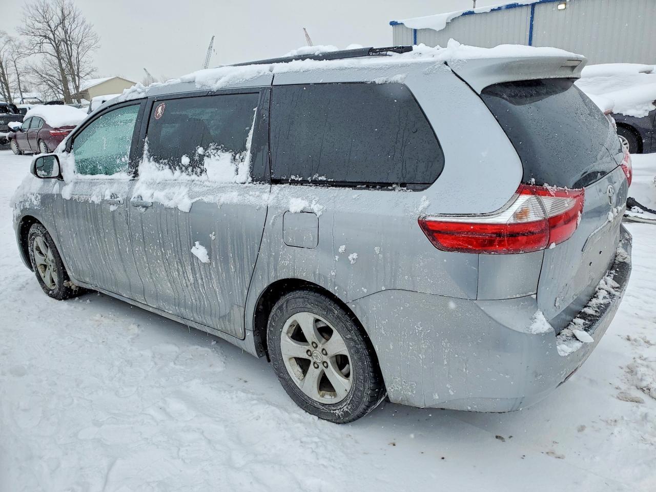 2017 Toyota Sienna le