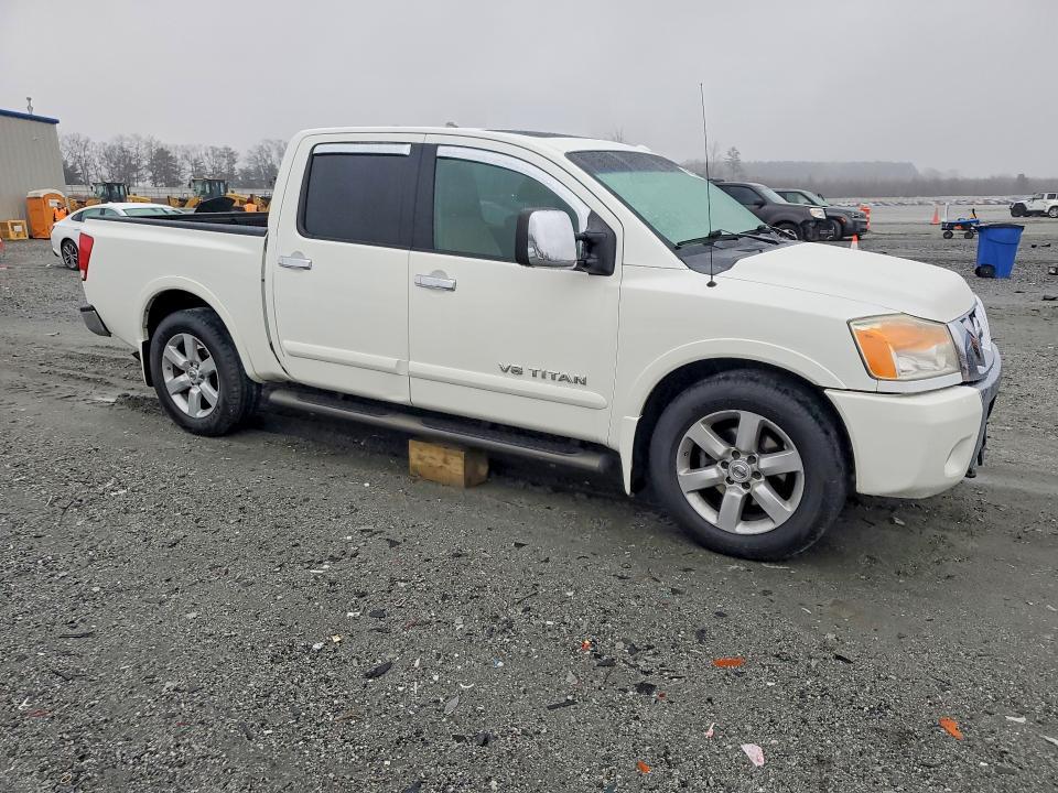 2010 Nissan Titan SE