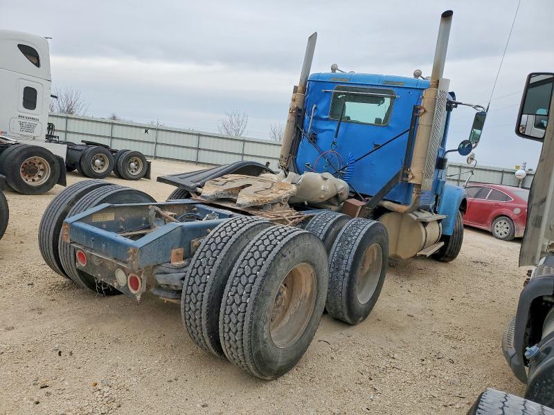 2006 International L9327 Semi Truck