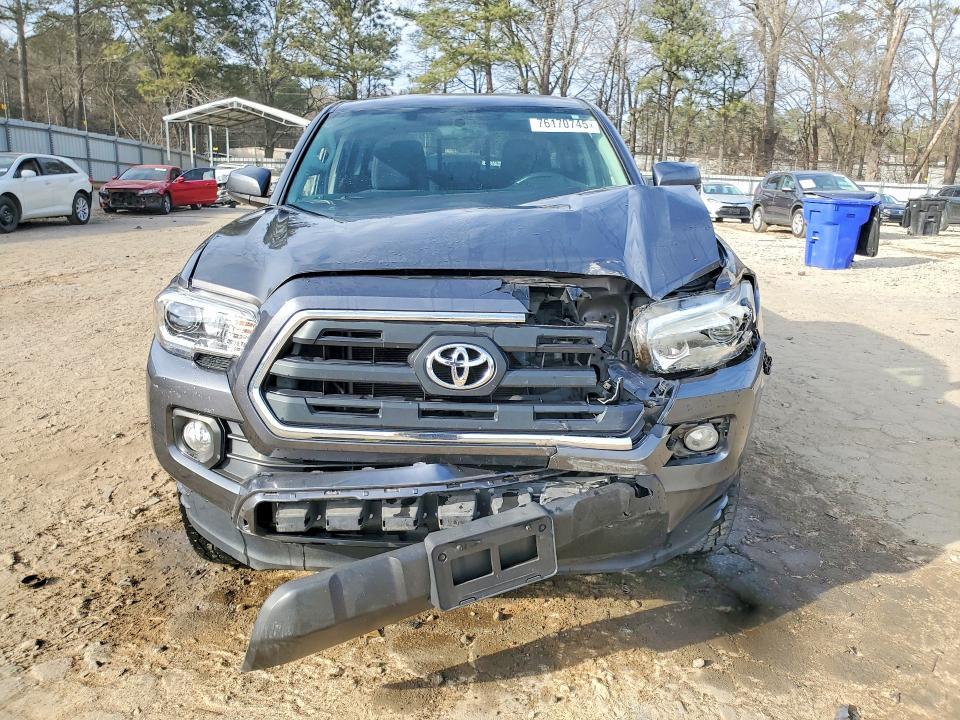 2016 Toyota Tacoma Double cab