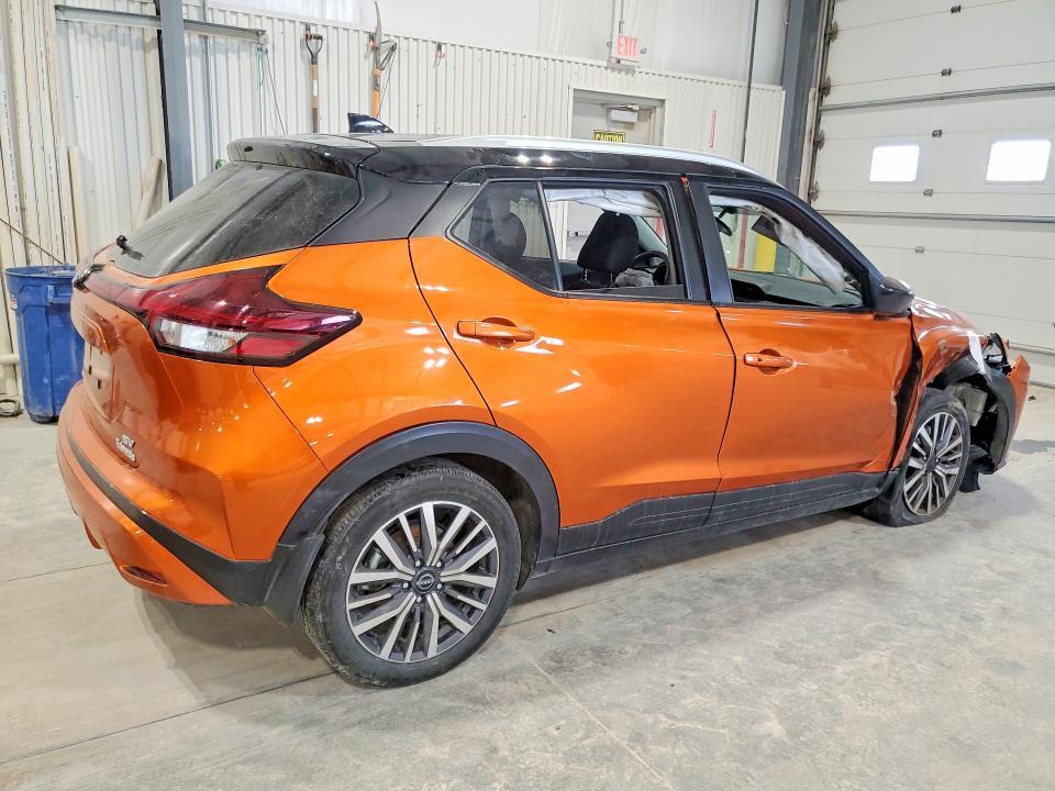 2024 Nissan Kicks sv