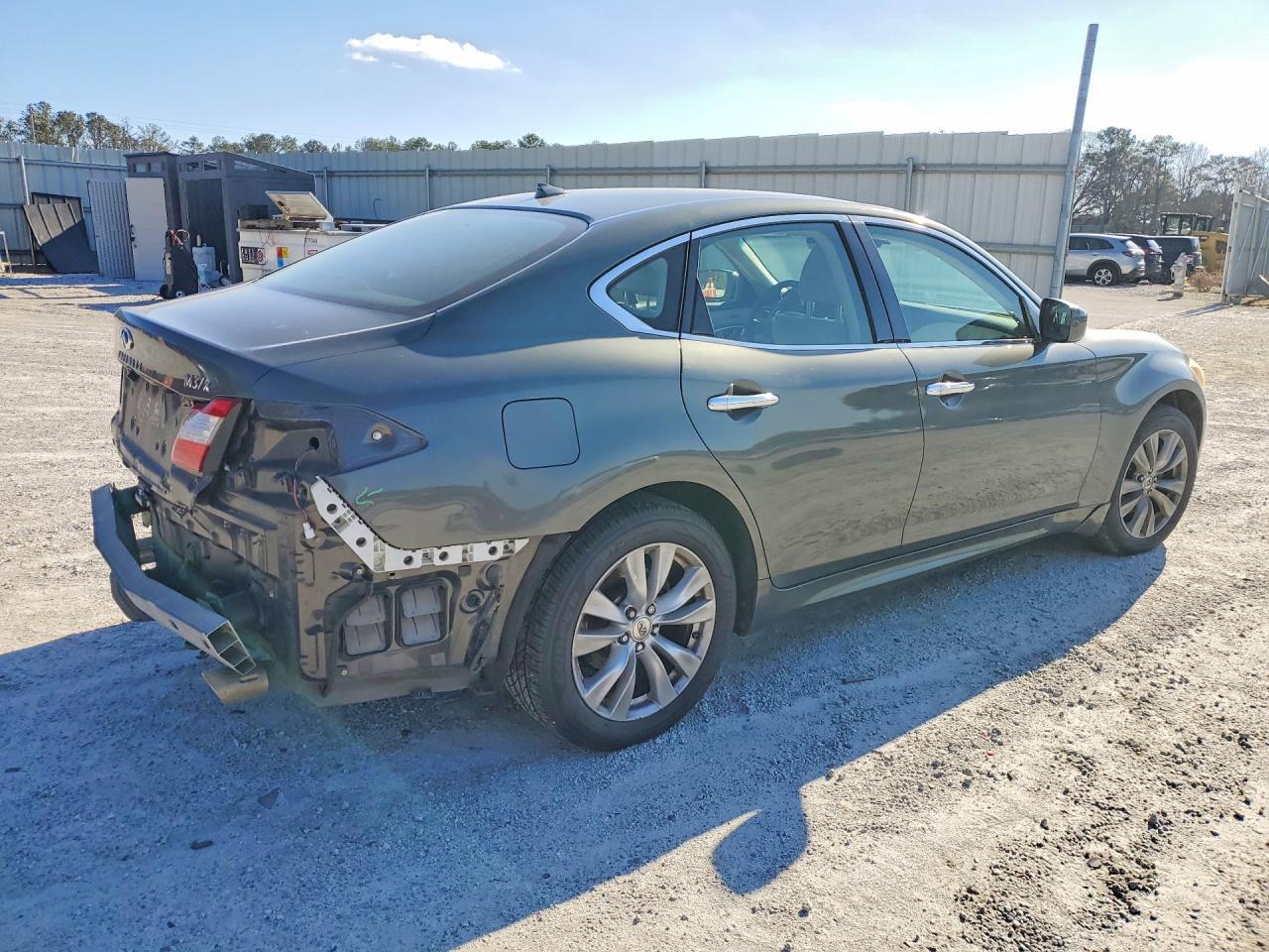 2011 Infiniti M37 x