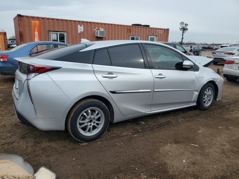 2016 Toyota Prius Three