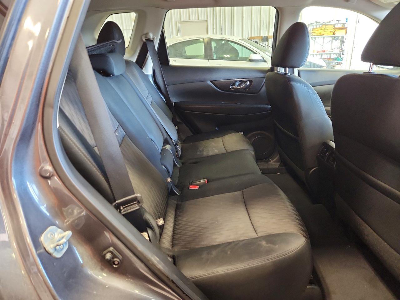 2017 Nissan Rogue s