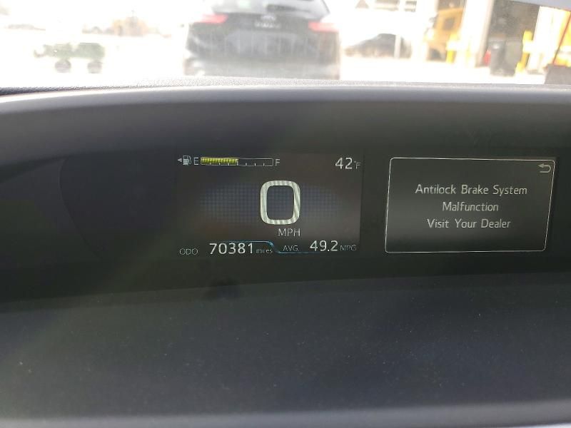 2021 Toyota Prius le