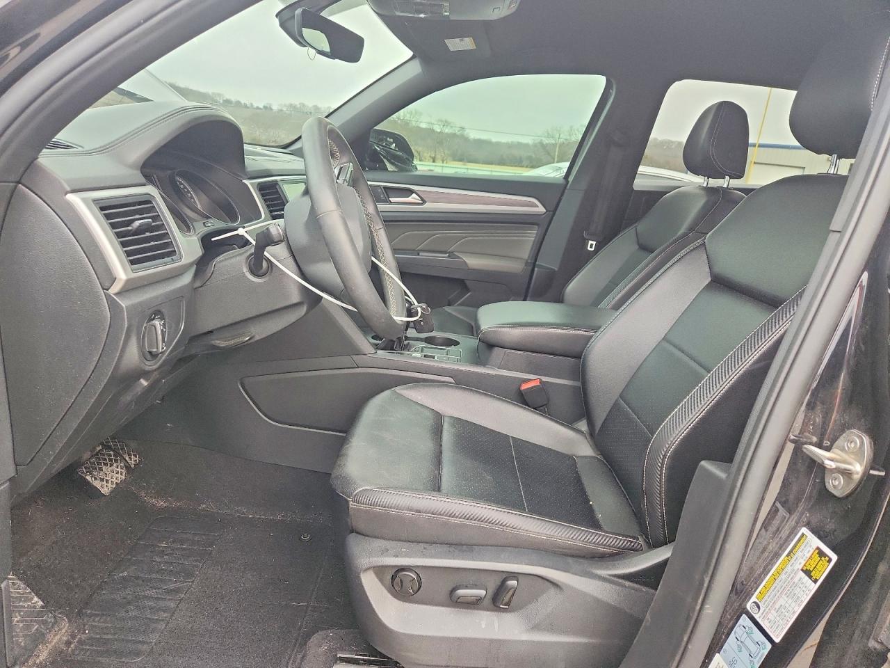 2021 Volkswagen Atlas Cross Sport se