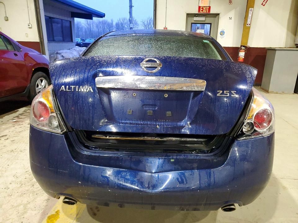 2010 Nissan Altima Base