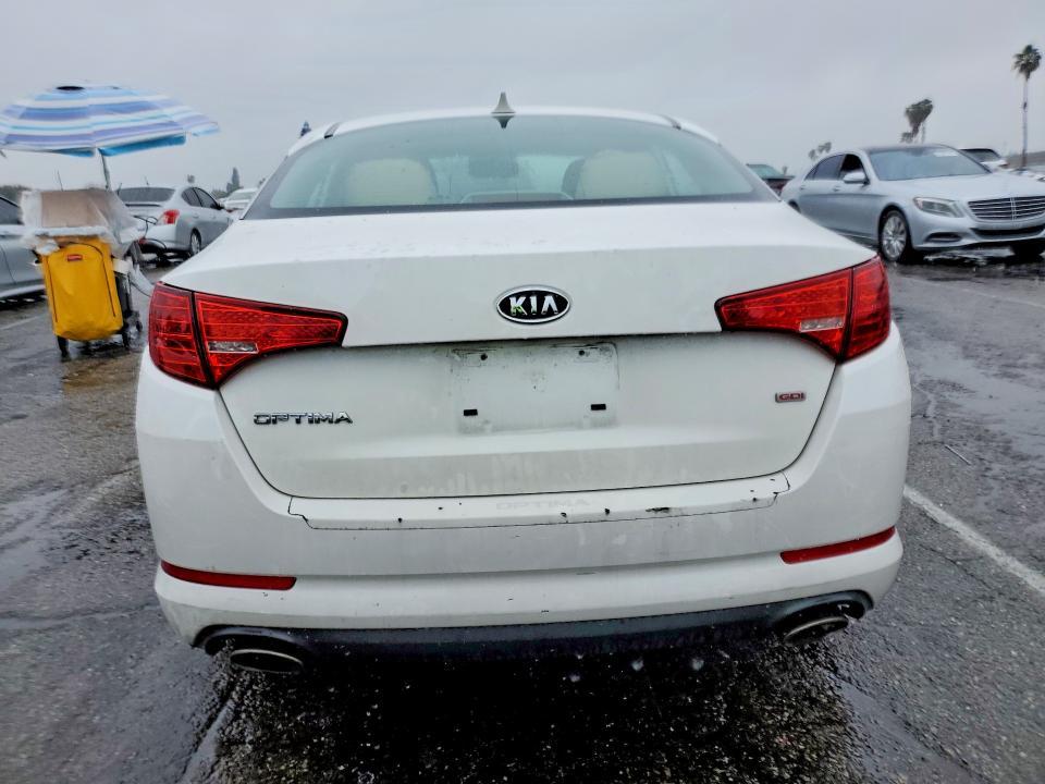 2011 KIA Optima lx