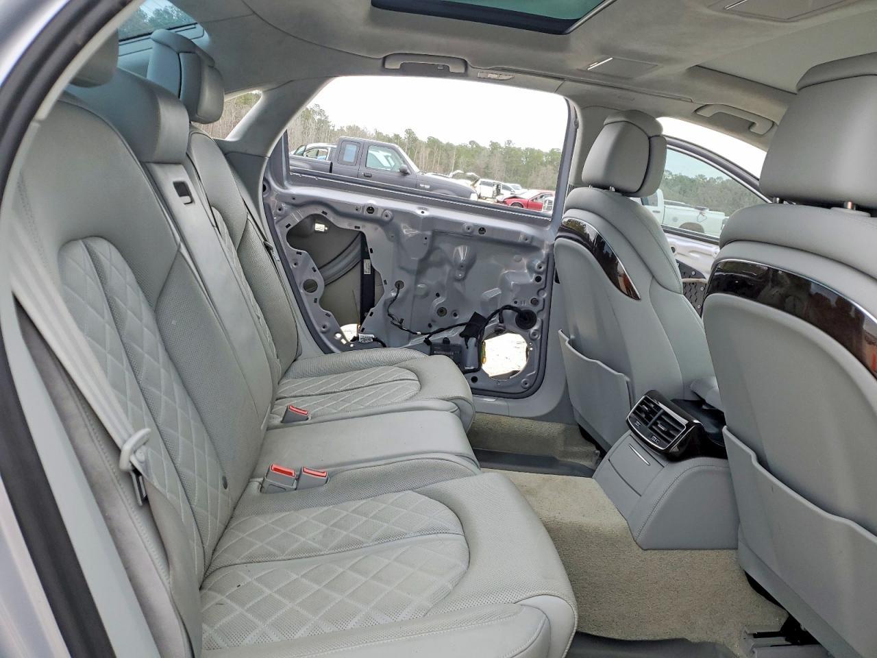 2017 Audi A8 l Quattro