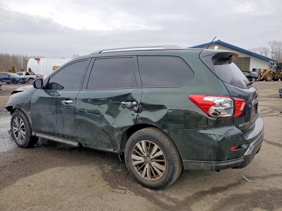 2018 Niss Pathfinder sv