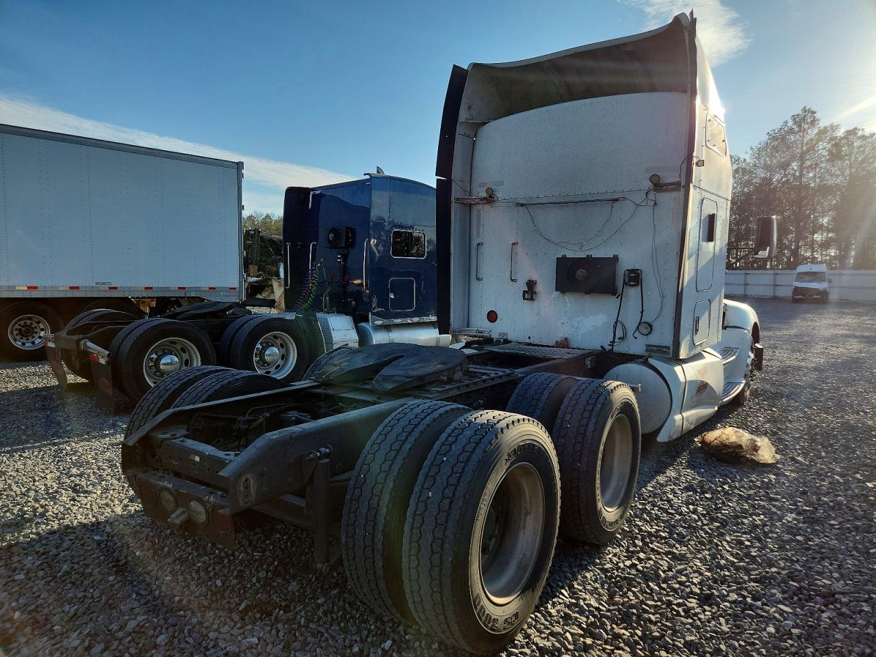 2013 Kenworth T660 Semi Truck