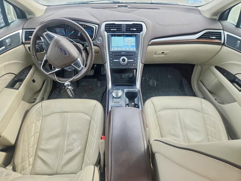2018 Ford Fusion Titanium/platinum hev
