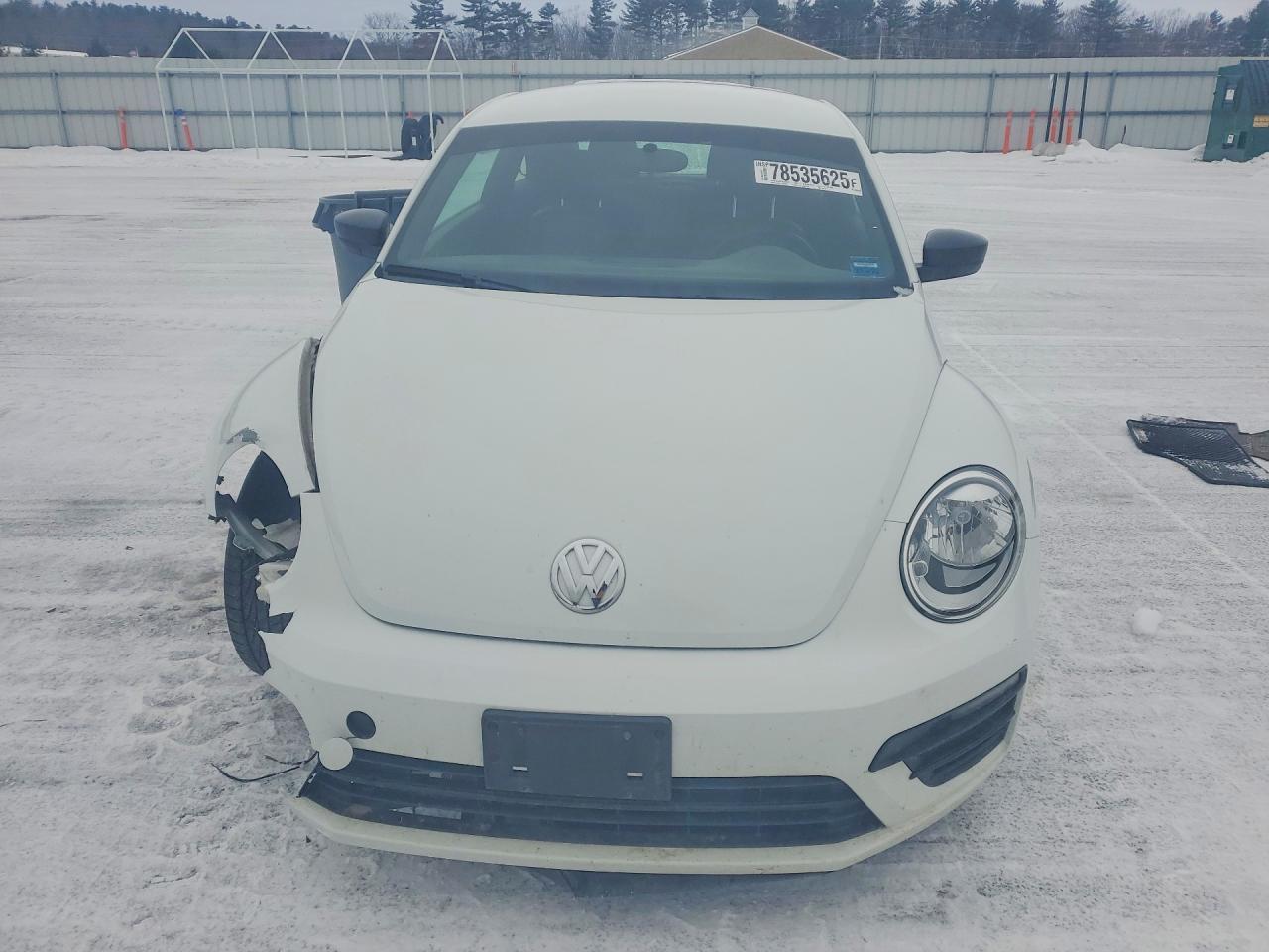2018 Volkswagen Beetle s
