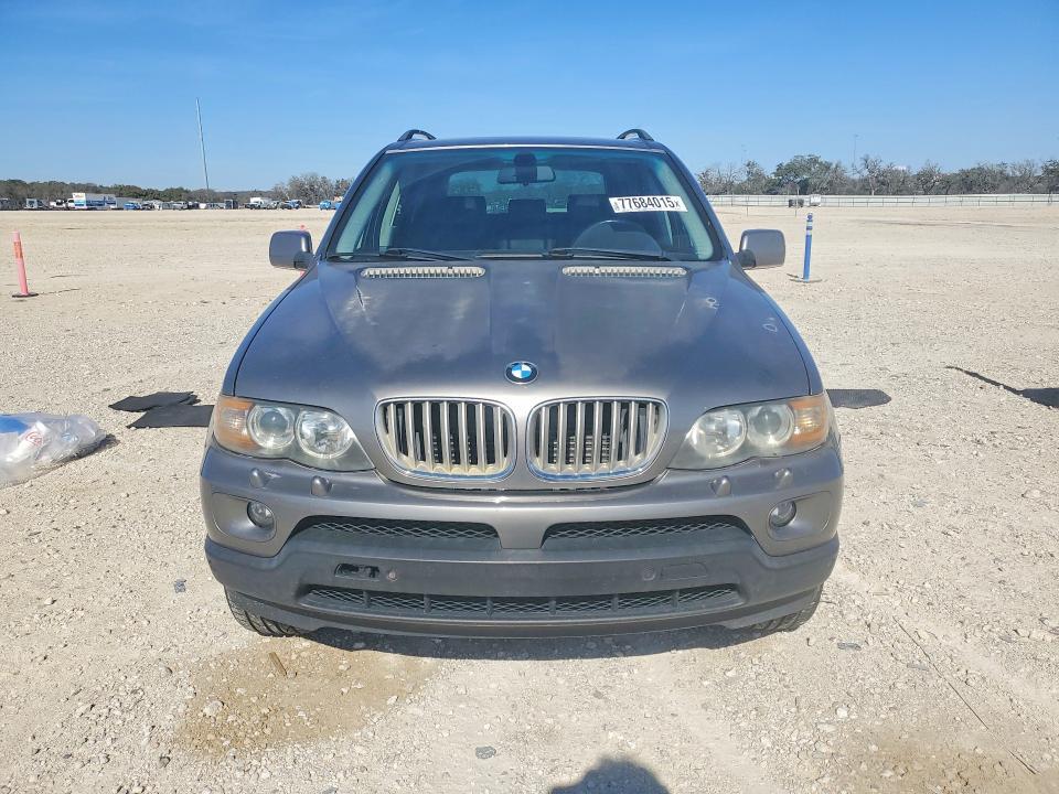 2005 BMW X5 4.4i