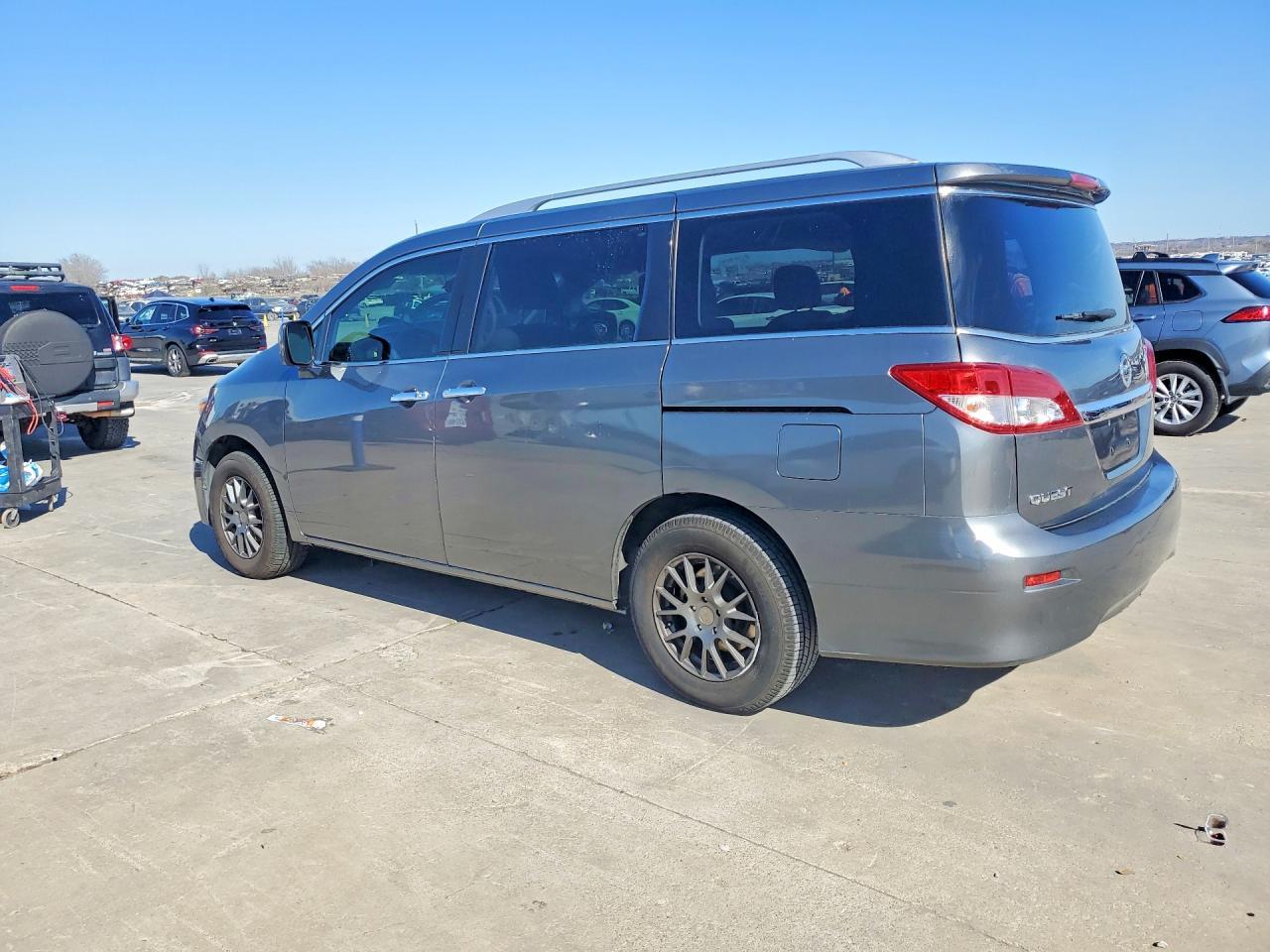 2017 Nissan Quest s