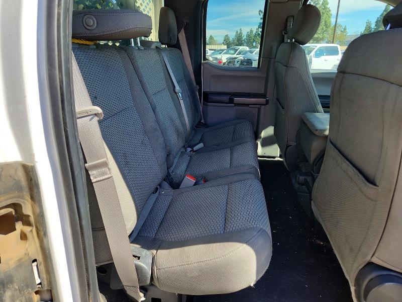 2018 Ford F350 Super Duty Flatbed Truck