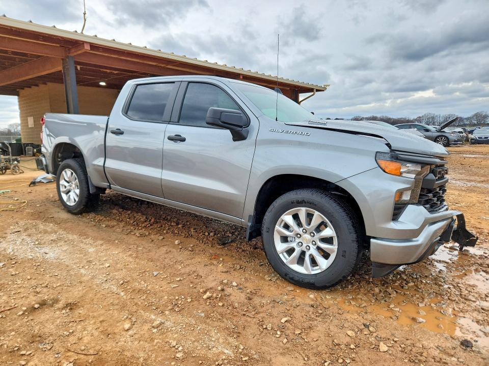 2025 Chevrolet Silverado C1500 Custom