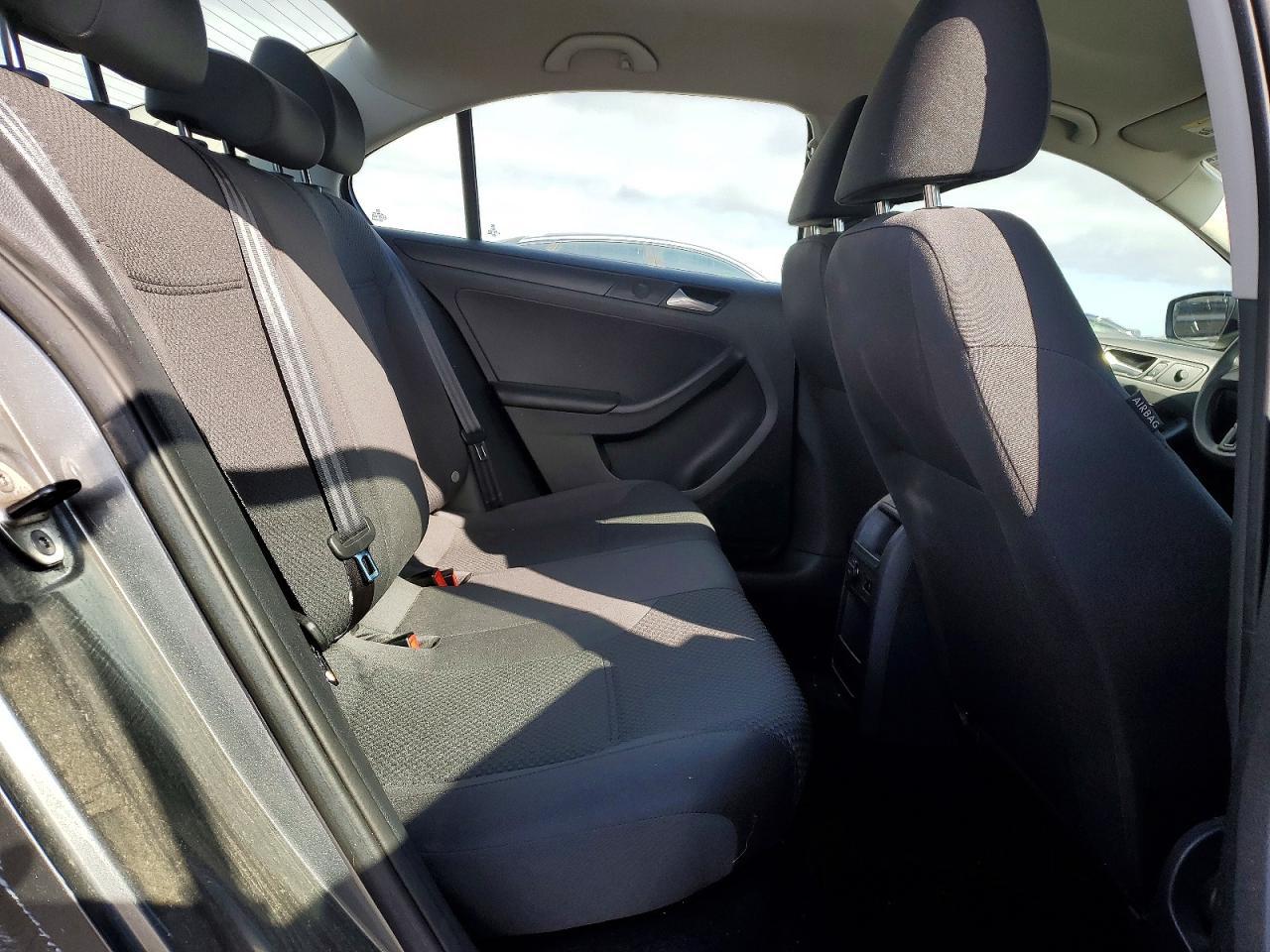 2014 Volkswagen Jetta Base