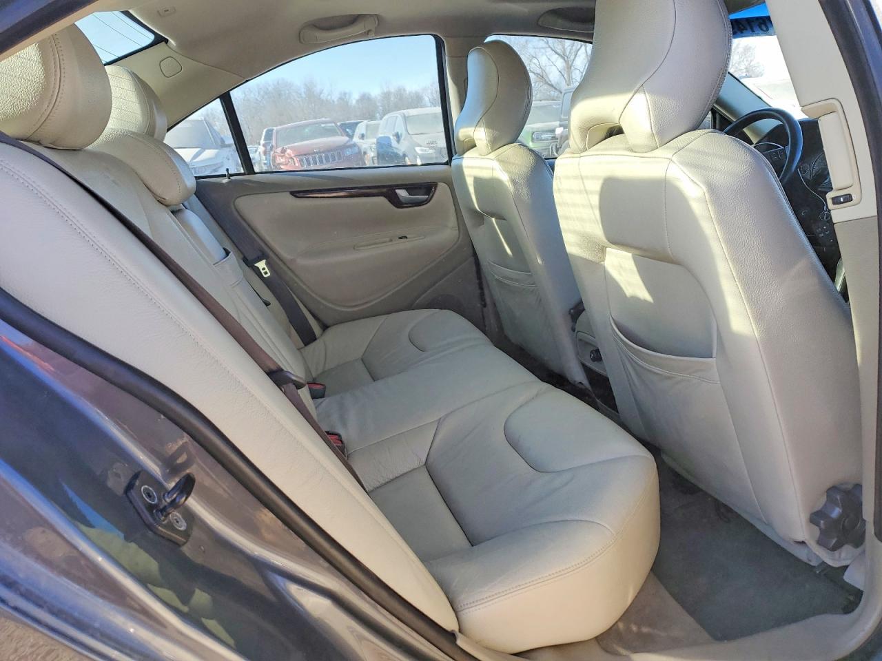 2004 Volvo S60
