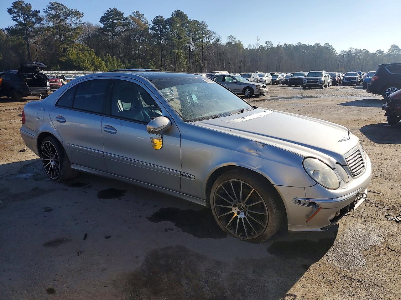 2003 Mercedes-Benz E 320