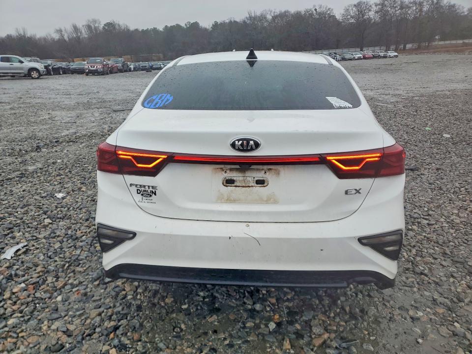 2021 KIA Forte ex