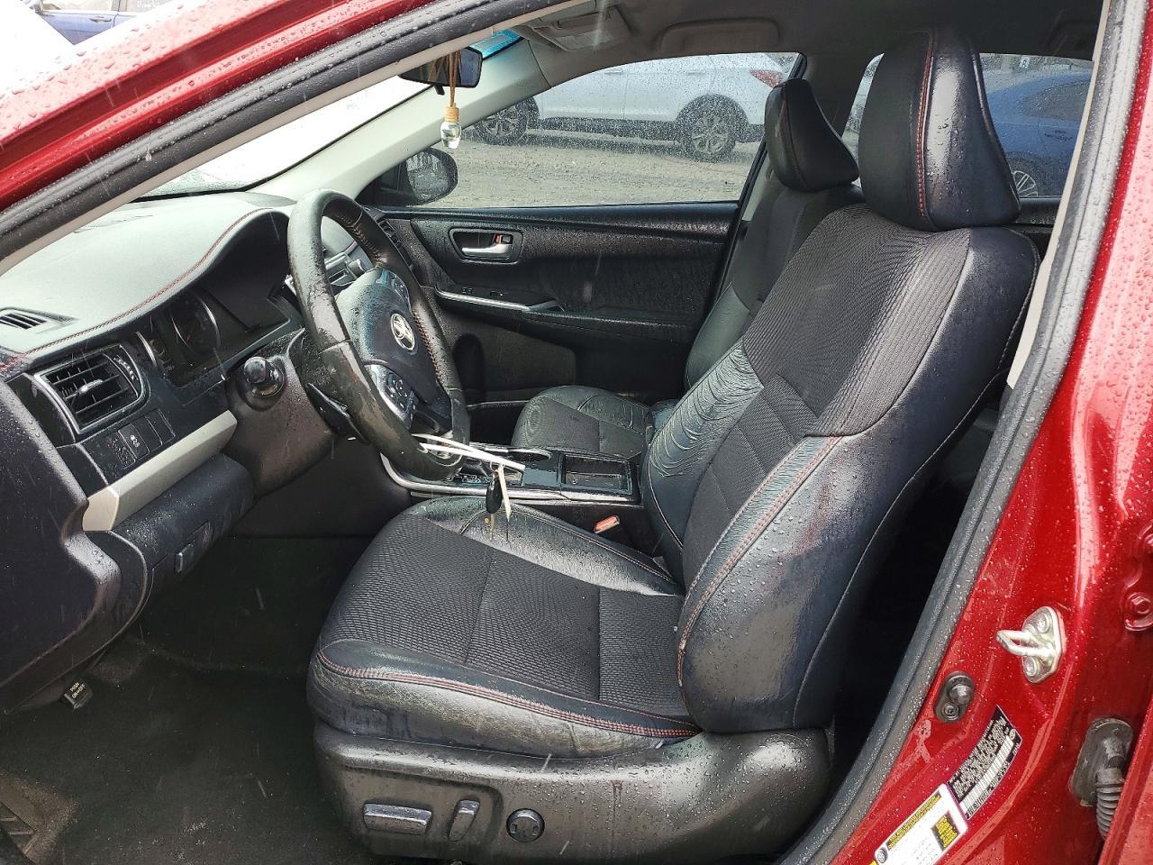 2016 Toyota Camry le