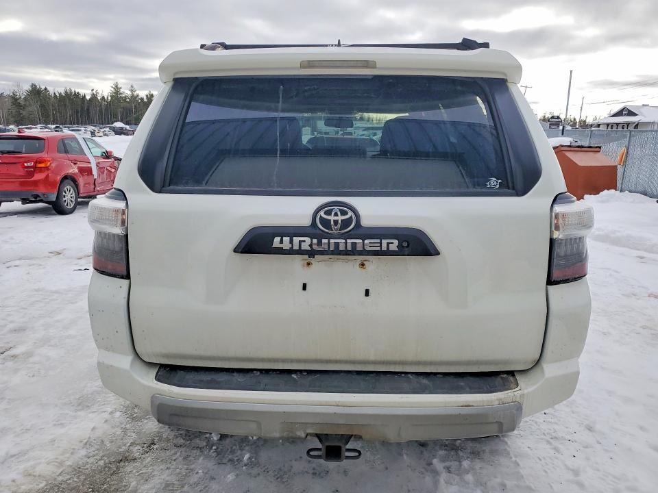 2014 Toyota 4runner SR5