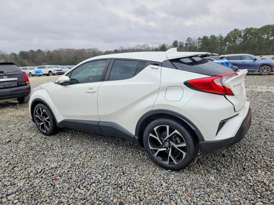 2020 Toyota C-hr xle