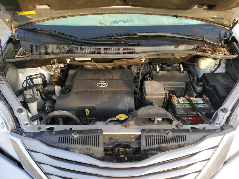 2015 Toyota Sienna xle