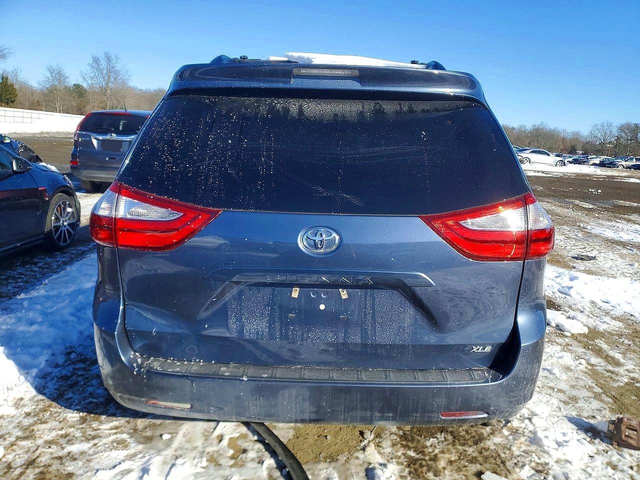 2017 Toyota Sienna xle