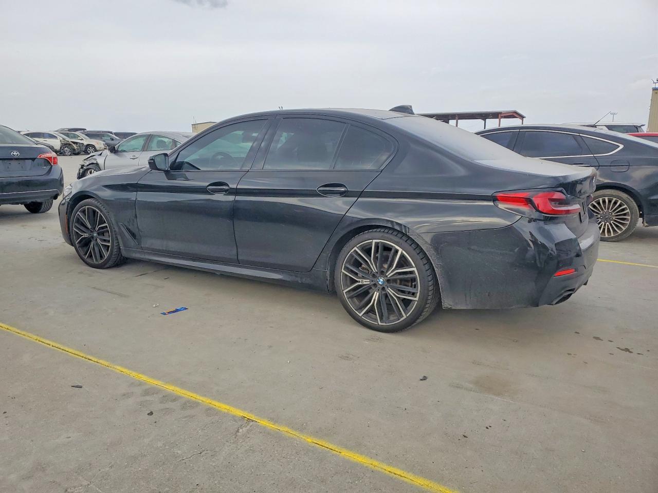 2022 BMW 530 i