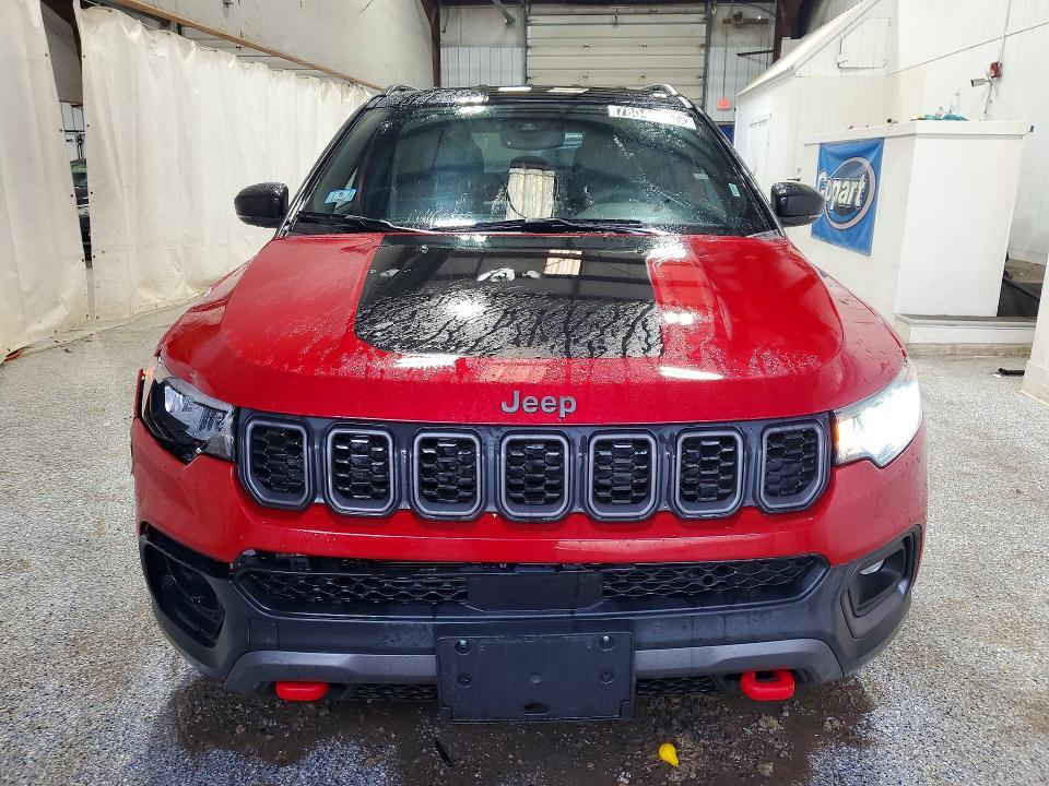 2025 Jeep Compass Trailhawk