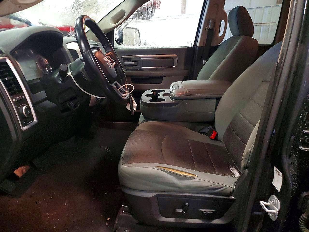 2017 Dodge RAM 1500 SLT