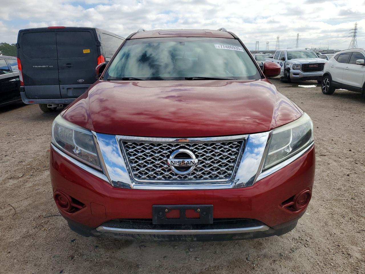 2014 Nissan Pathfinder s