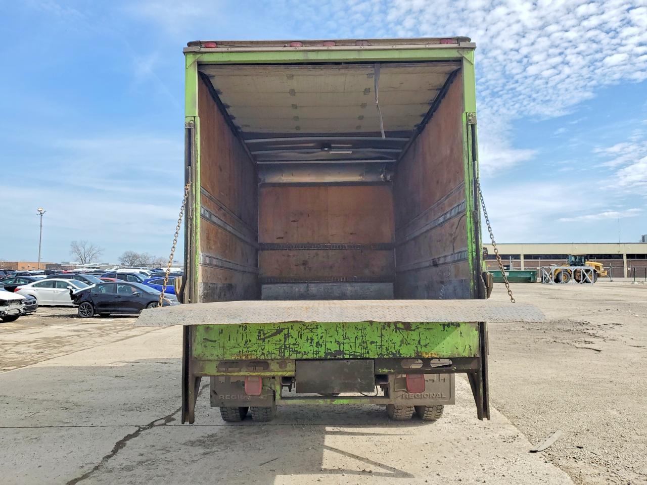 1999 International 4700 BOX Truck