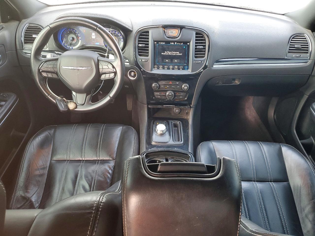 2018 Chrysler 300 s