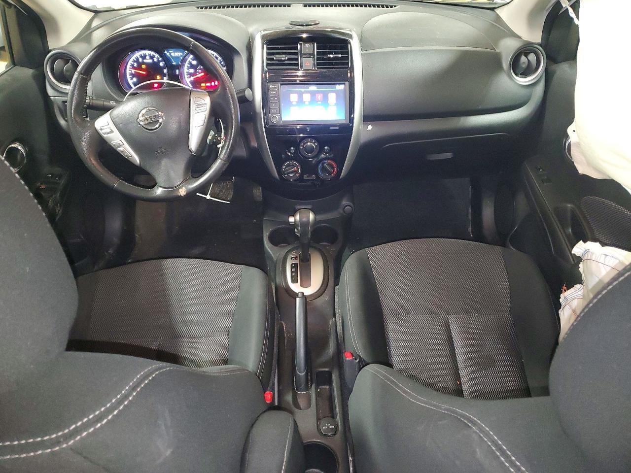 2018 Niss Versa s