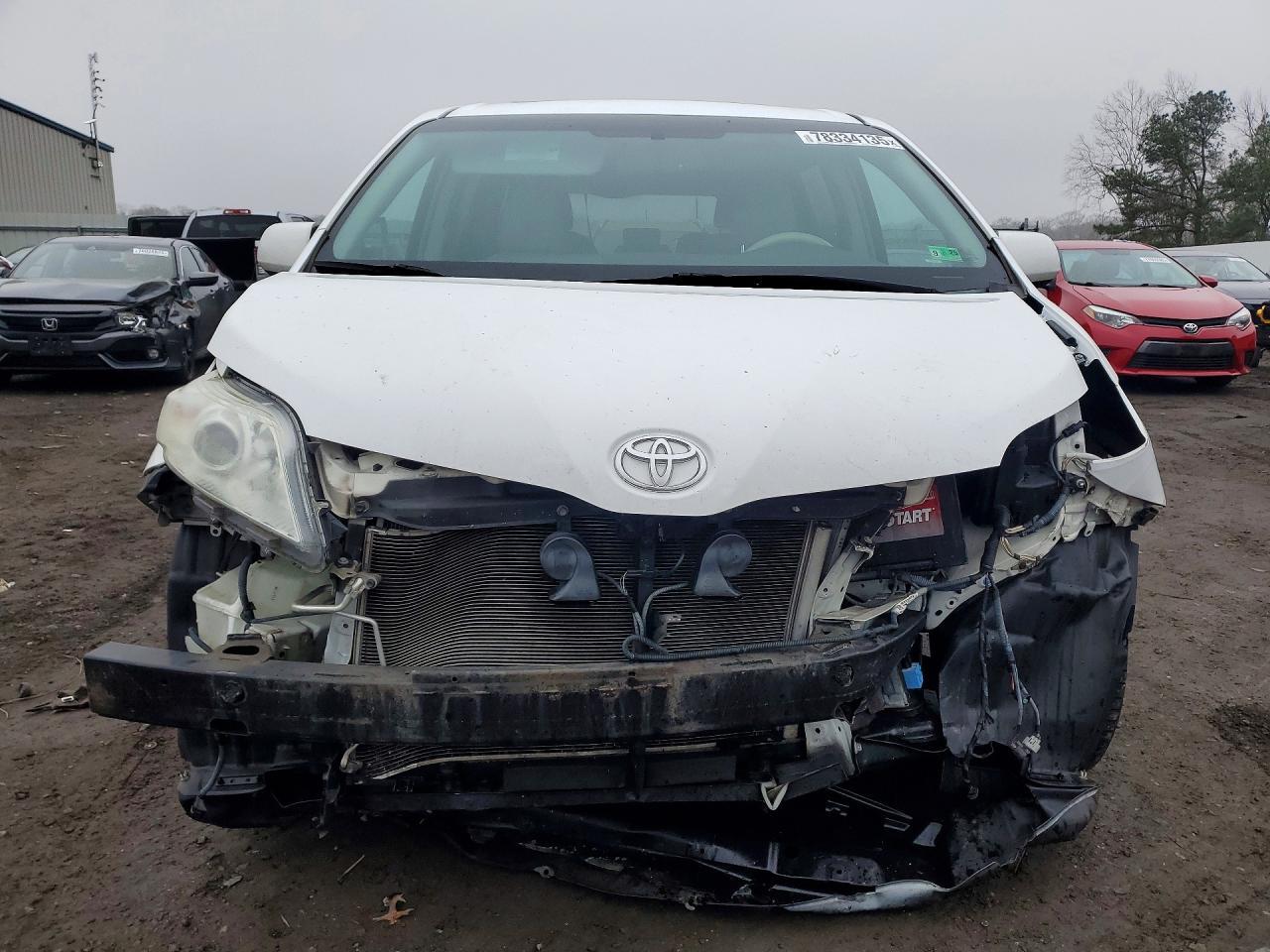 2013 Toyota Sienna xle