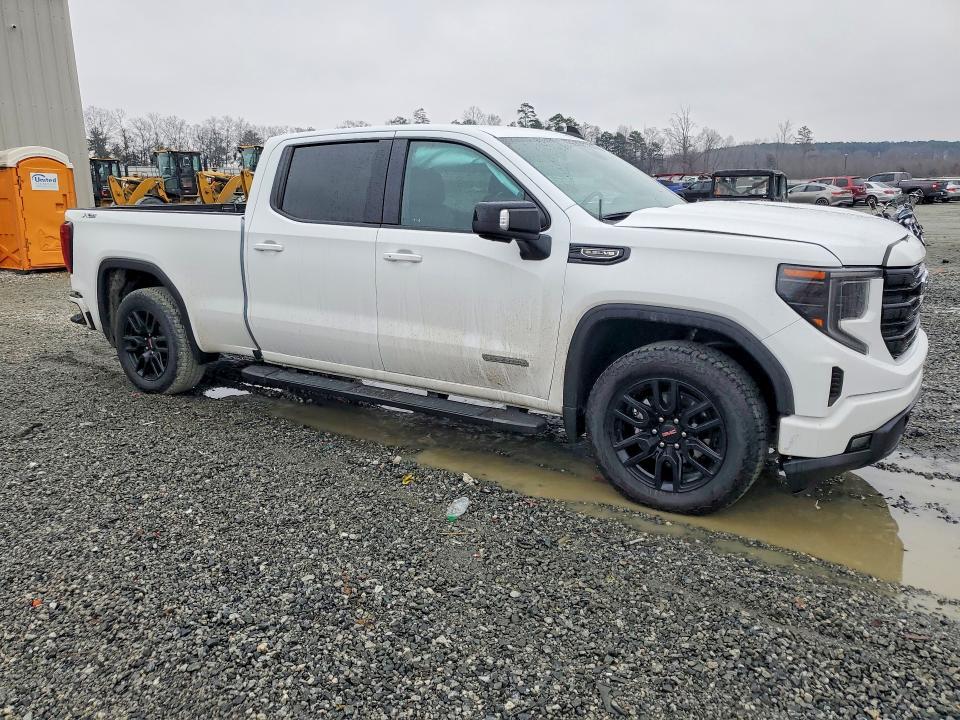 2022 GMC Sierra K1500 Elevation