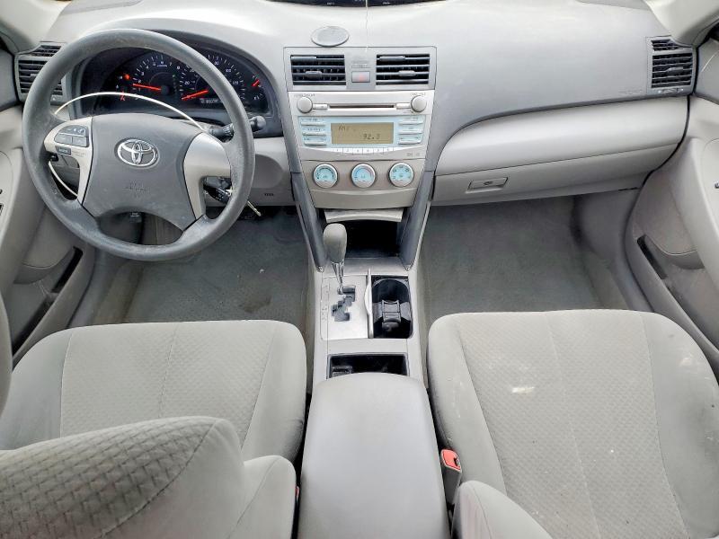 2008 Toyota Camry le
