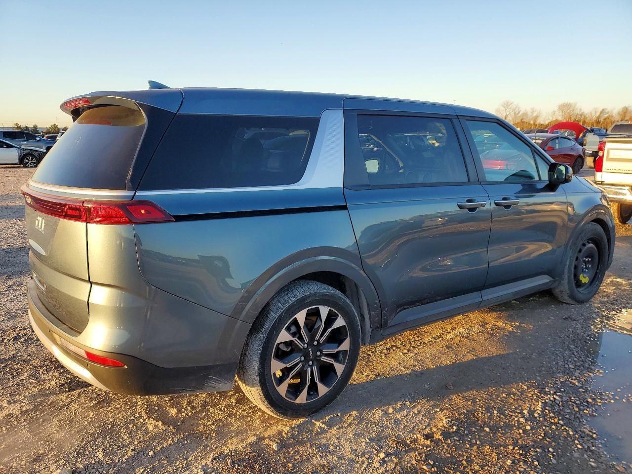 2022 KIA Carnival ex