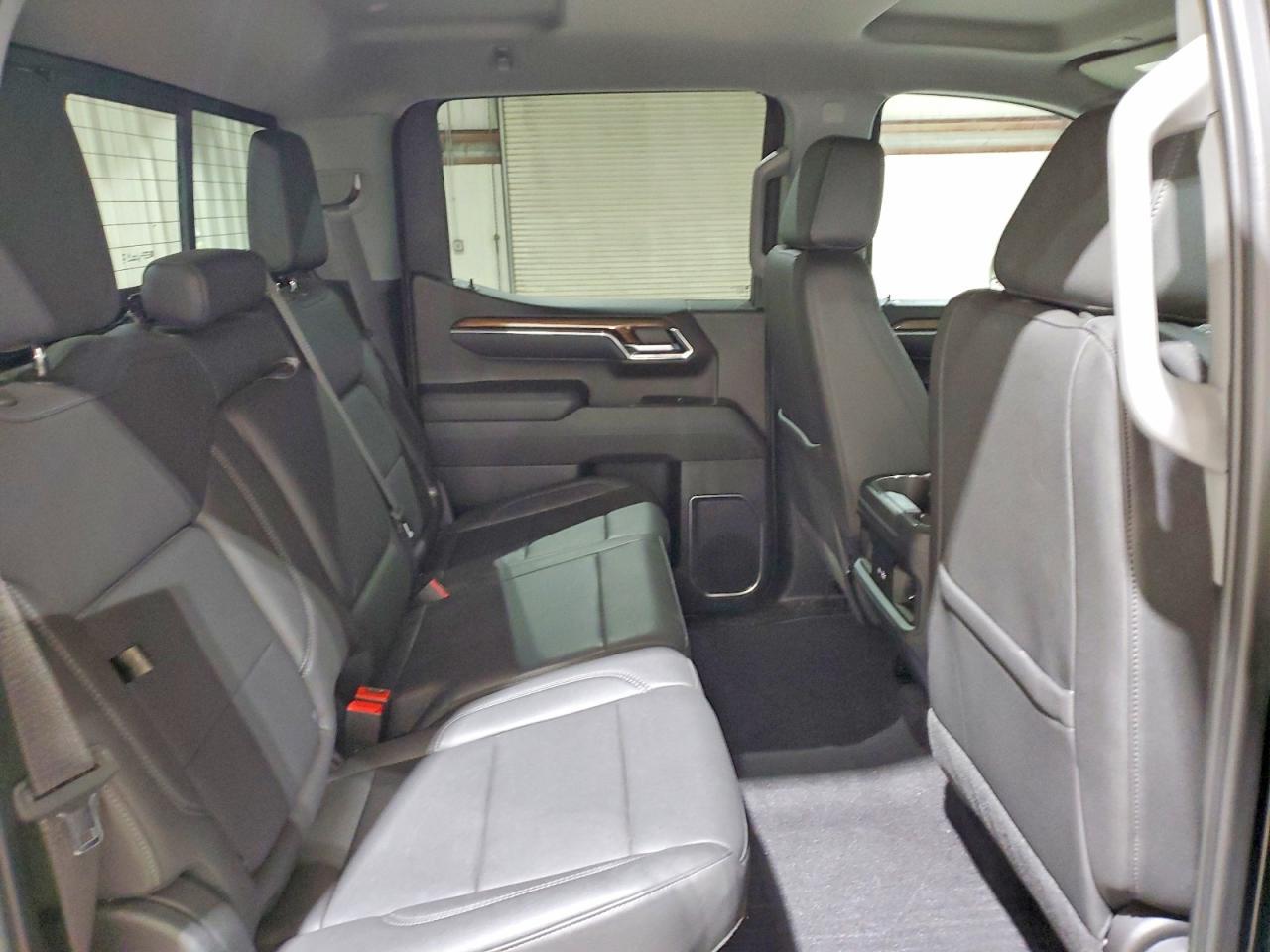 2024 Chevrolet Silverado K1500 LT Trail Boss